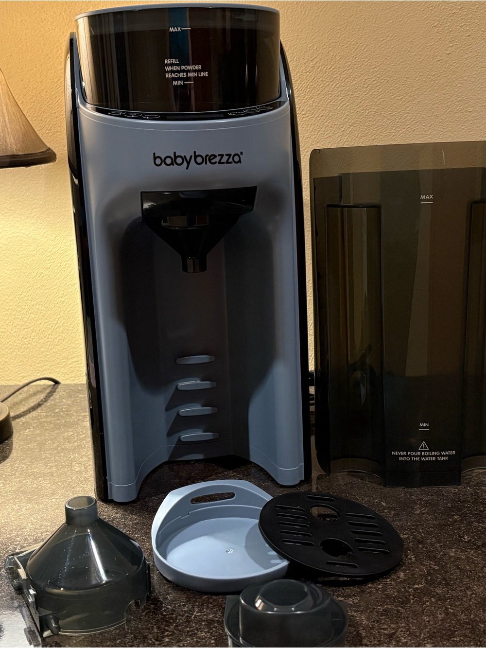 babybrezza Formula Pro Water Dispenser/Mixer in Blue